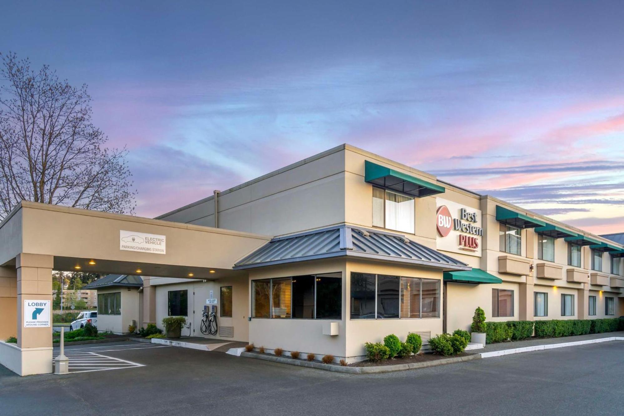 Best Western Plus Edmonds Harbor Inn Extérieur photo