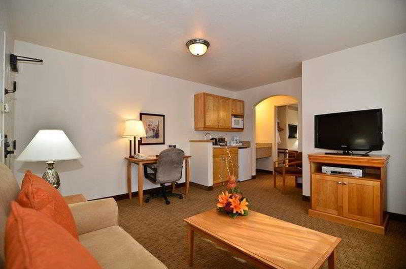 Best Western Plus Edmonds Harbor Inn Chambre photo